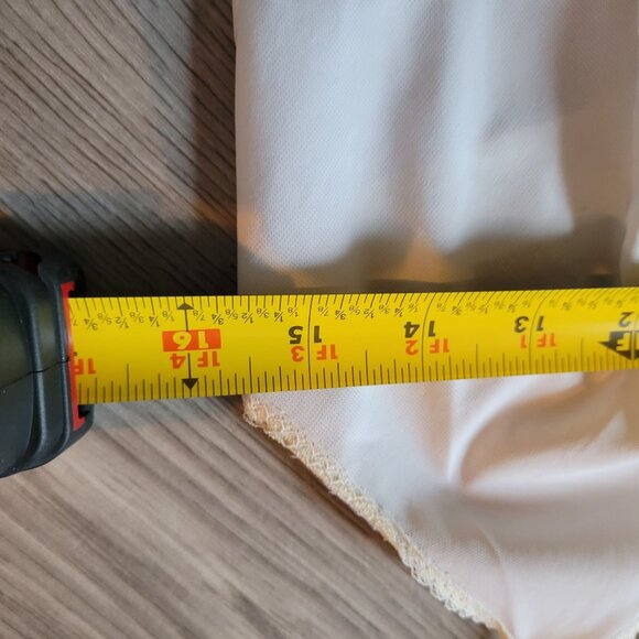 Vintage Warners White Slip Dress 36 W/ Lace Details & Adjustable Straps - Picture 10 of 11